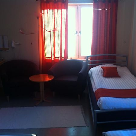 Hotell Grepen Vara Exterior photo