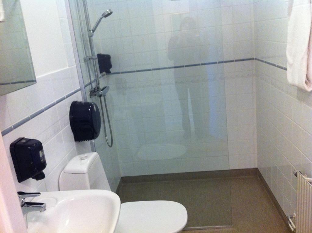 Hotell Grepen Vara Exterior photo
